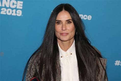 demie moore nue|Demi Moore explica por que fez cena de nudez frontal em filme。